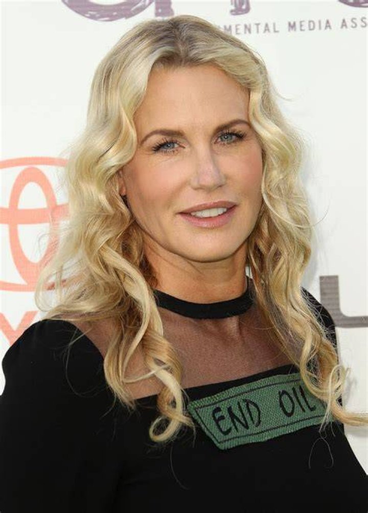 Daryl Hannah Biography