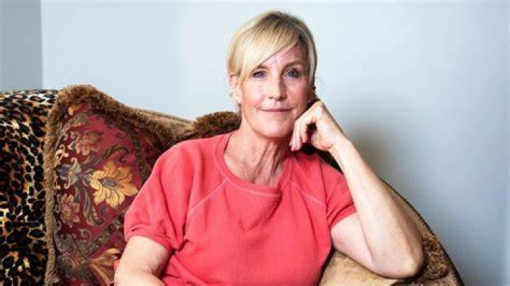 Erin Brockovich Biography