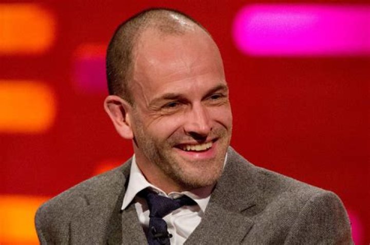Jonny Lee Miller