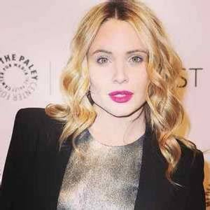 Leah Pipes Net Worth
