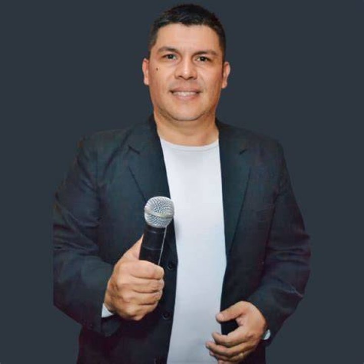 Luis Gerardo Méndez height and weight – Measurement in meters, feet, KG and Ibs 1 Luis Gerardo Méndez