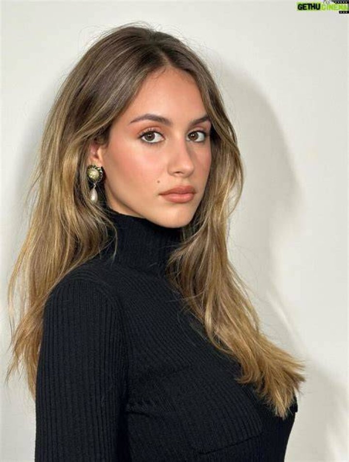 Nell Verlaque Images celebzbiography.com