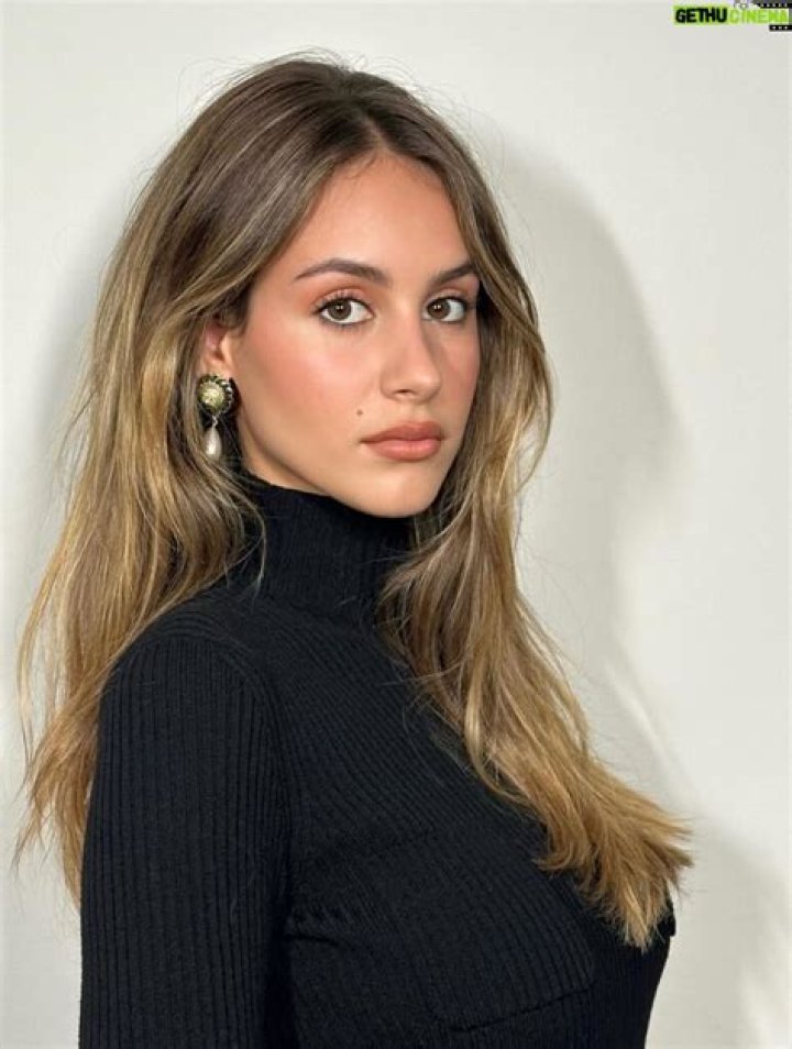 Nell Verlaque Photos celebzbiography.com