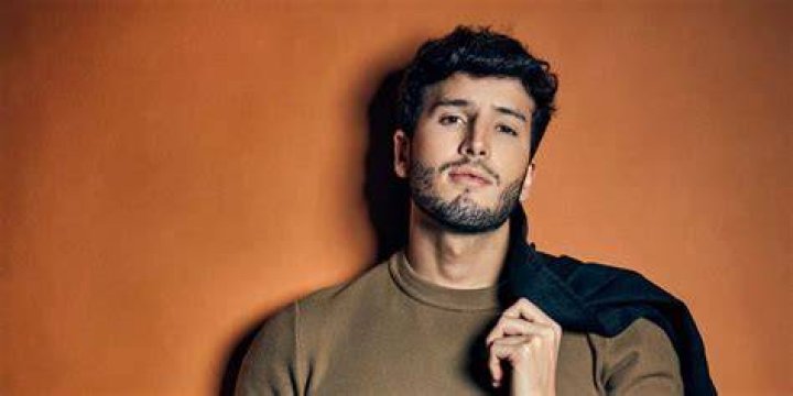 Sebasti&aacute;n Yatra Net Worth & Earnings (2024)