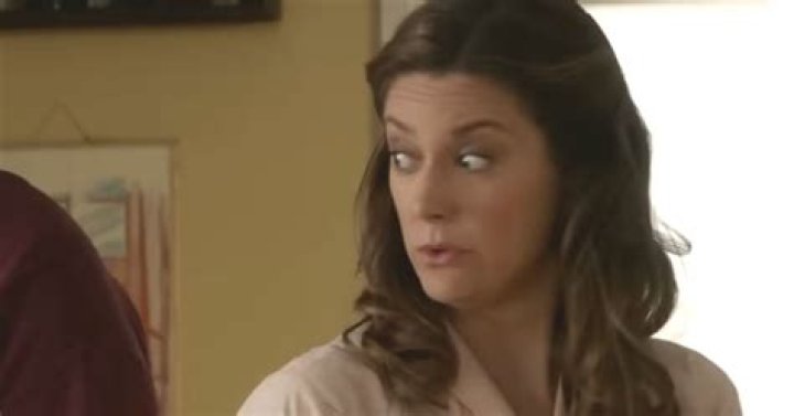 Zoe Perry Net Worth